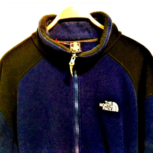 The North Face full zip fleece jacket - Picture 2 of 6